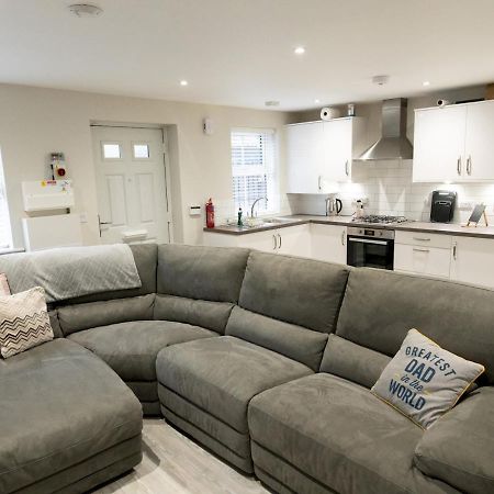 Townhouse In The Heart Of Poole With Beach Hut Apartment Exterior photo